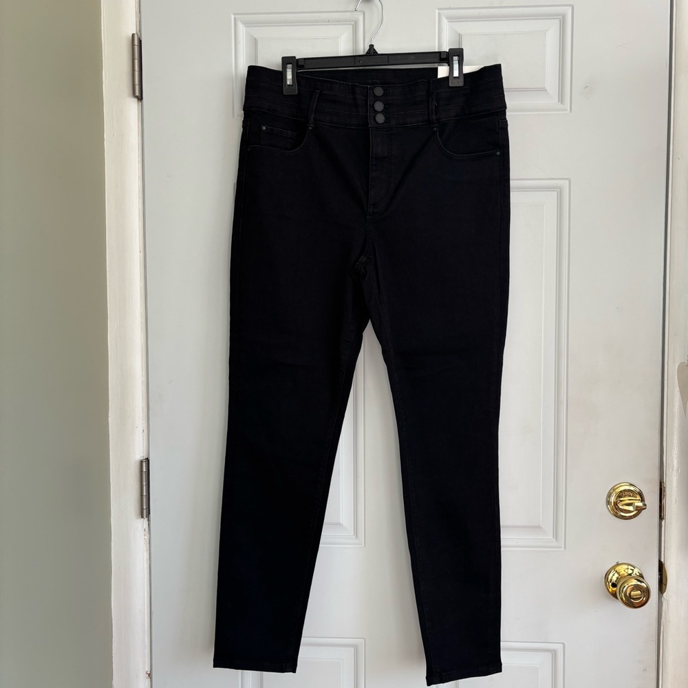 NWT Ann Taylor The Skinny Black Denim Jeans, Size 14